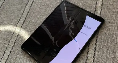 Samsung Galaxy Fold, ecco le due soluzioni messe in atto dall'azienda coreana