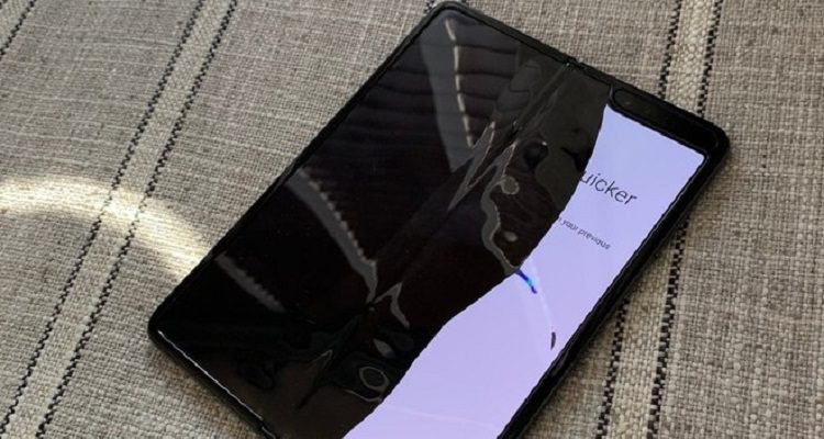 Samsung Galaxy Fold, ecco le due soluzioni messe in atto dall'azienda coreana