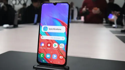 Samsung Galaxy A40 è già in offerta su Amazon a 229 euro!
