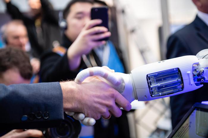 La UE detta le linee guida sull'Intelligenza Artificiale